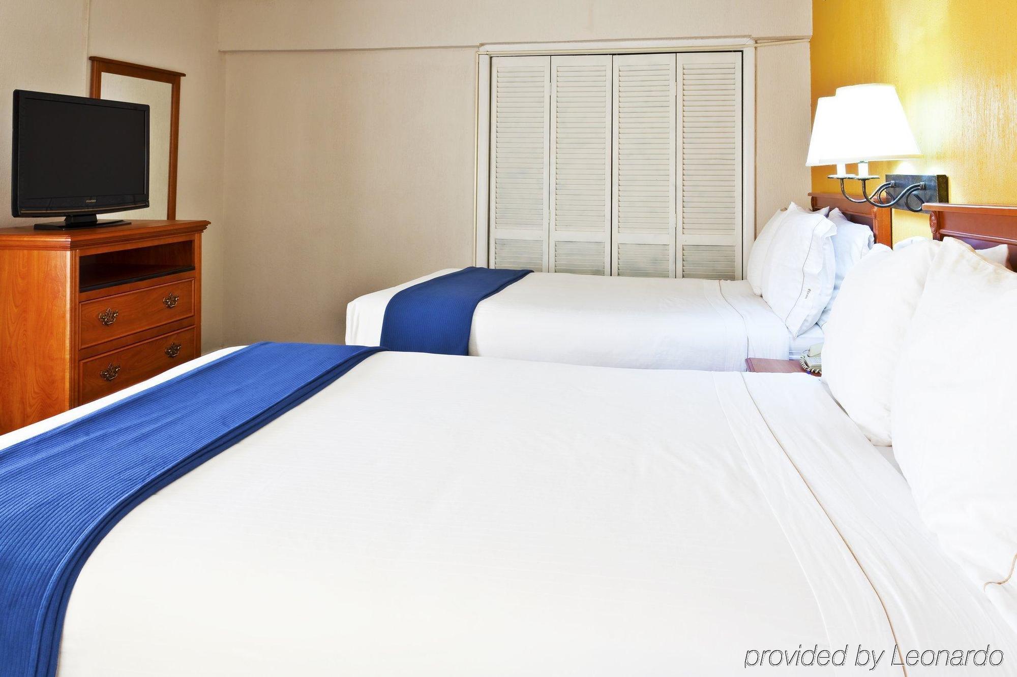 Holiday Inn Express & Suites Nashville-I-40 & I-24 Phòng bức ảnh